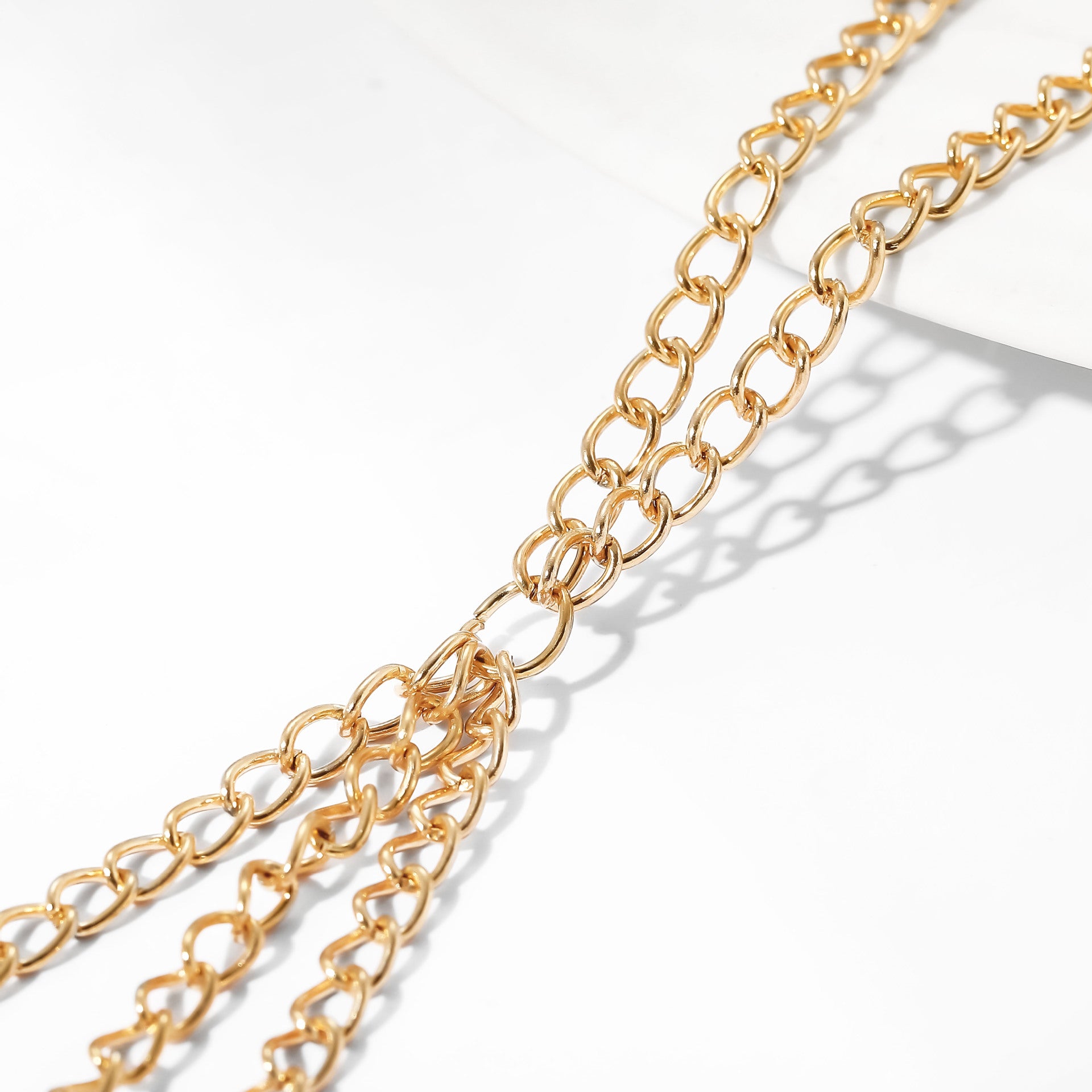 Zarte handwerkliche Halskette