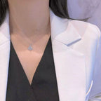 Schöne Halskette mit einzigartigem Stil