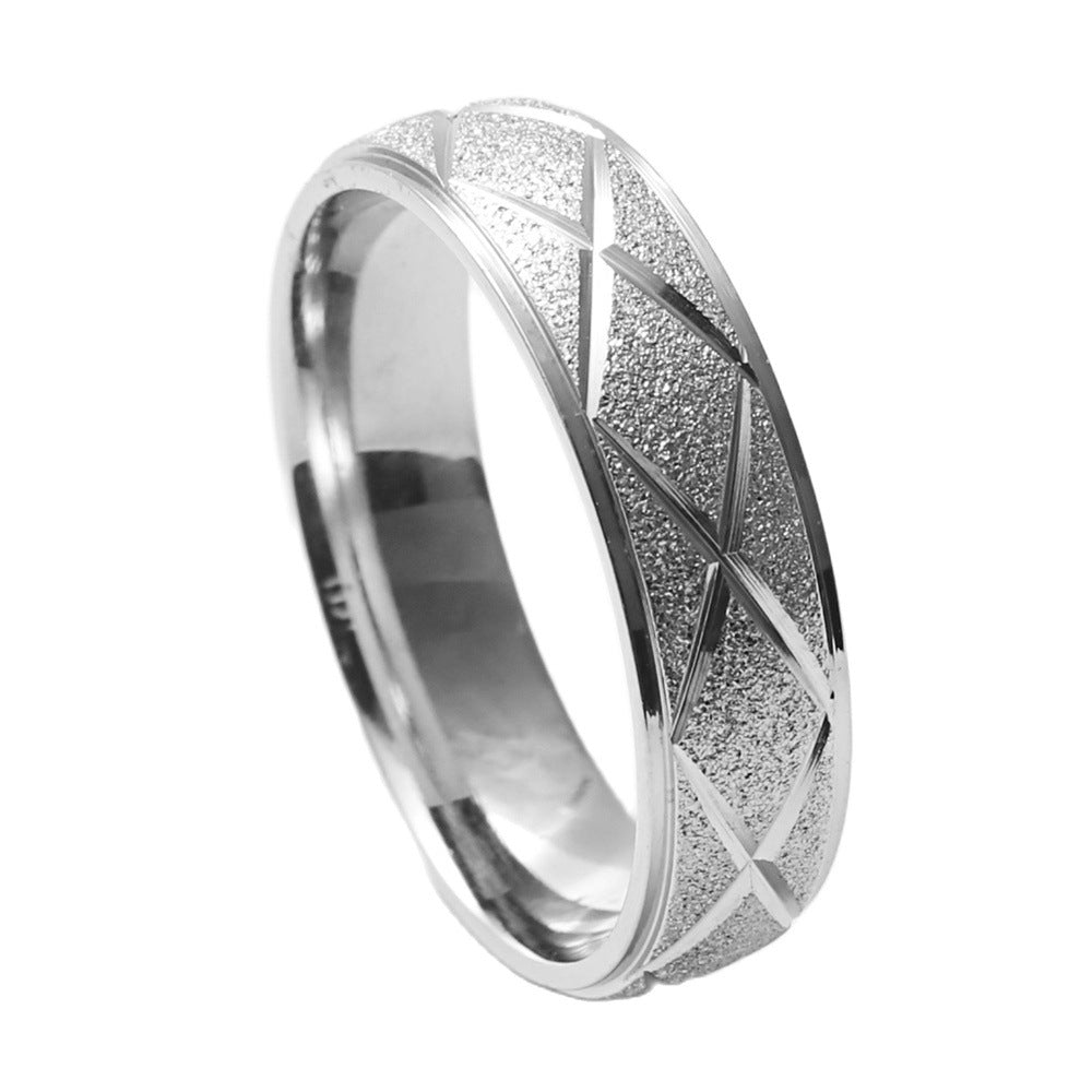 Zarte handwerkliche Ring
