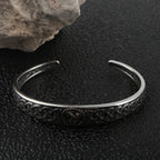 Schöne Armband mit einzigartigem Stil