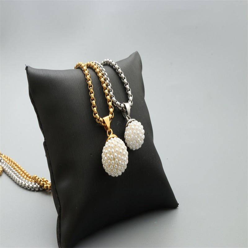 Schöne Halskette mit einzigartigem Stil