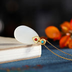 Schöne Gold Halskette mit einzigartigem Stil