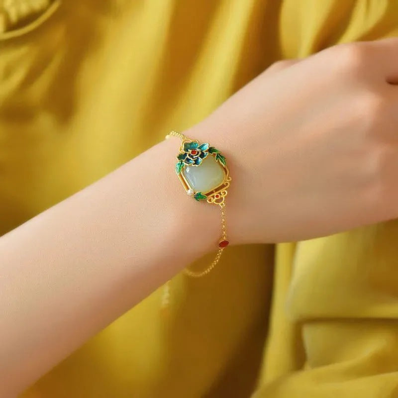 Schöne Gold Armband mit einzigartigem Stil