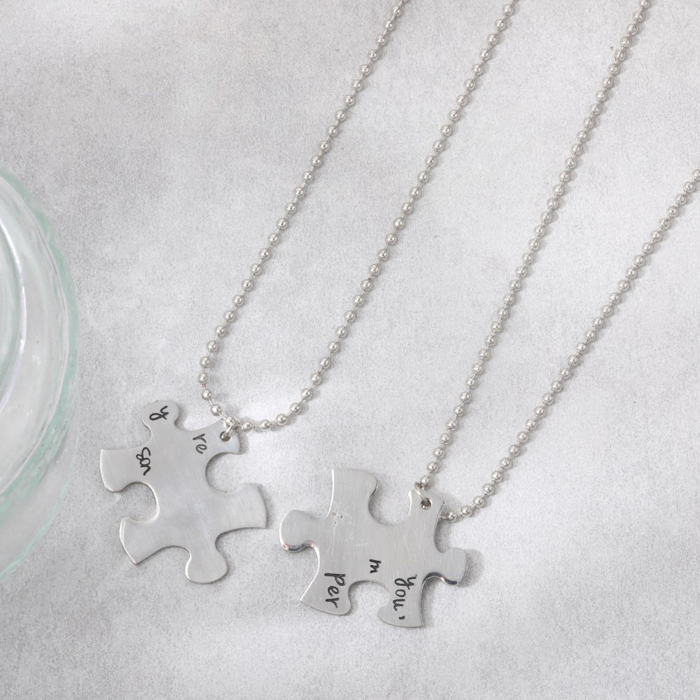 Schöne Halskette mit einzigartigem Stil