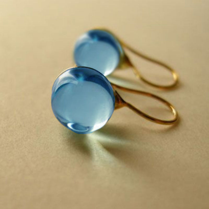 Zarte handwerkliche Ohrring