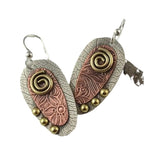 Zarte handwerkliche Ohrring