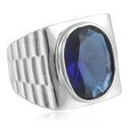 Zarte handwerkliche Ring