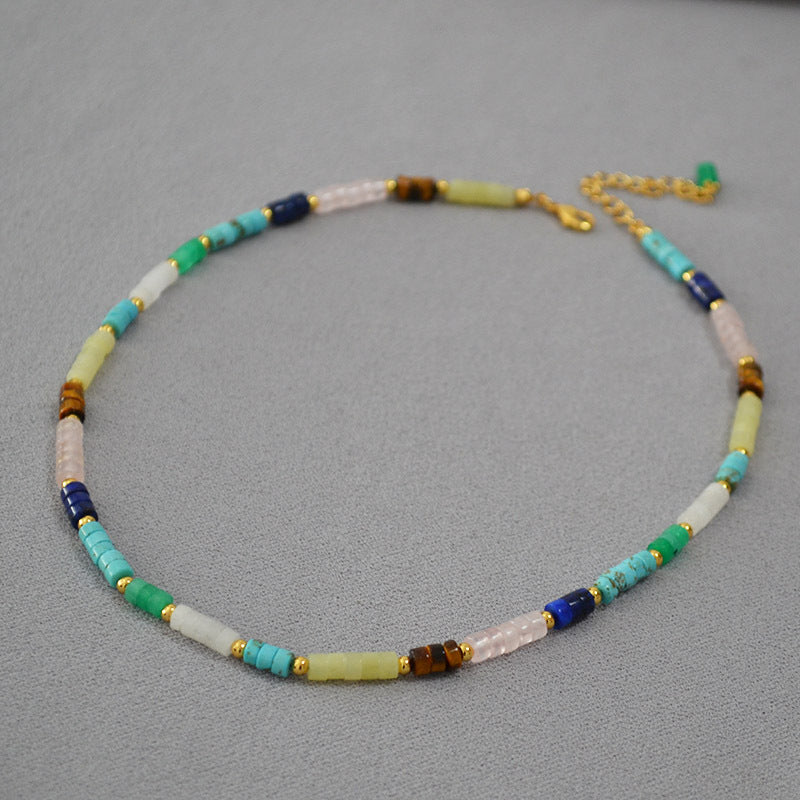 Zarte handwerkliche Halskette