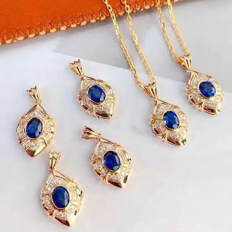 Zarte handwerkliche Halskette