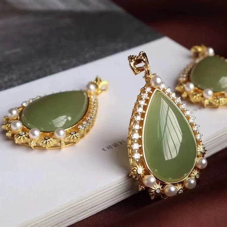 Zarte handwerkliche Halskette