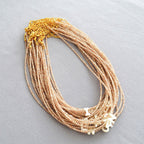 Schöne Halskette mit einzigartigem Stil