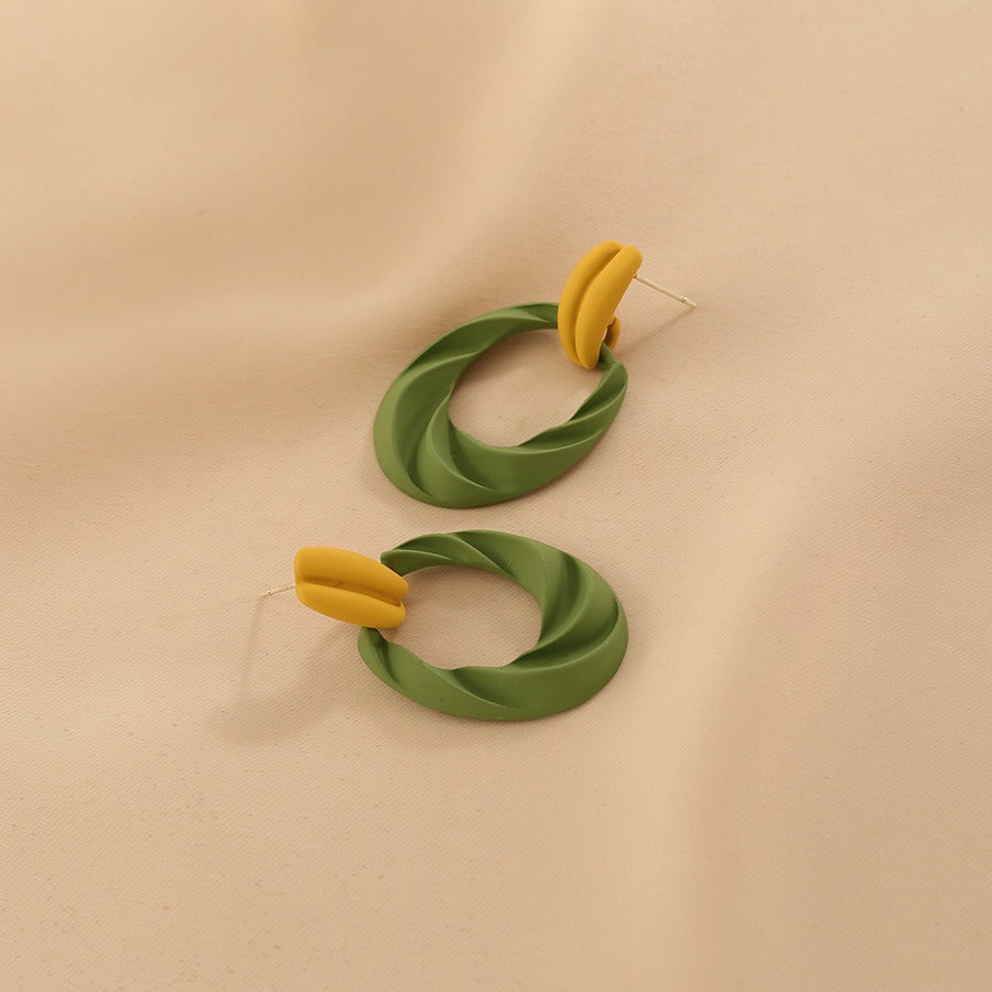 Atemberaubende Ohrring für den Alltag