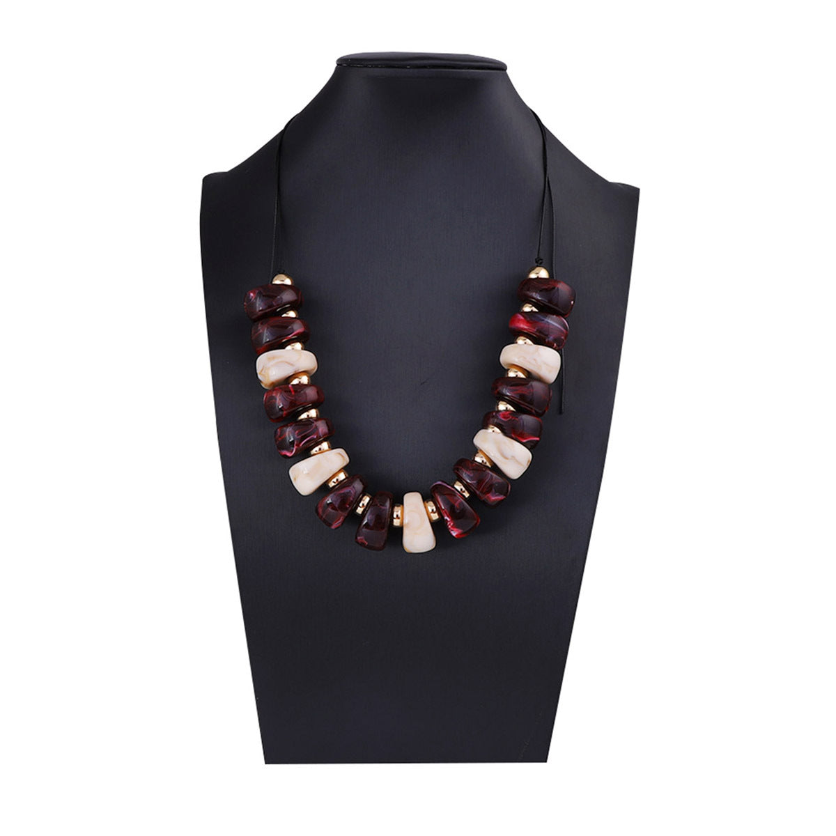 Schöne Halskette mit einzigartigem Stil