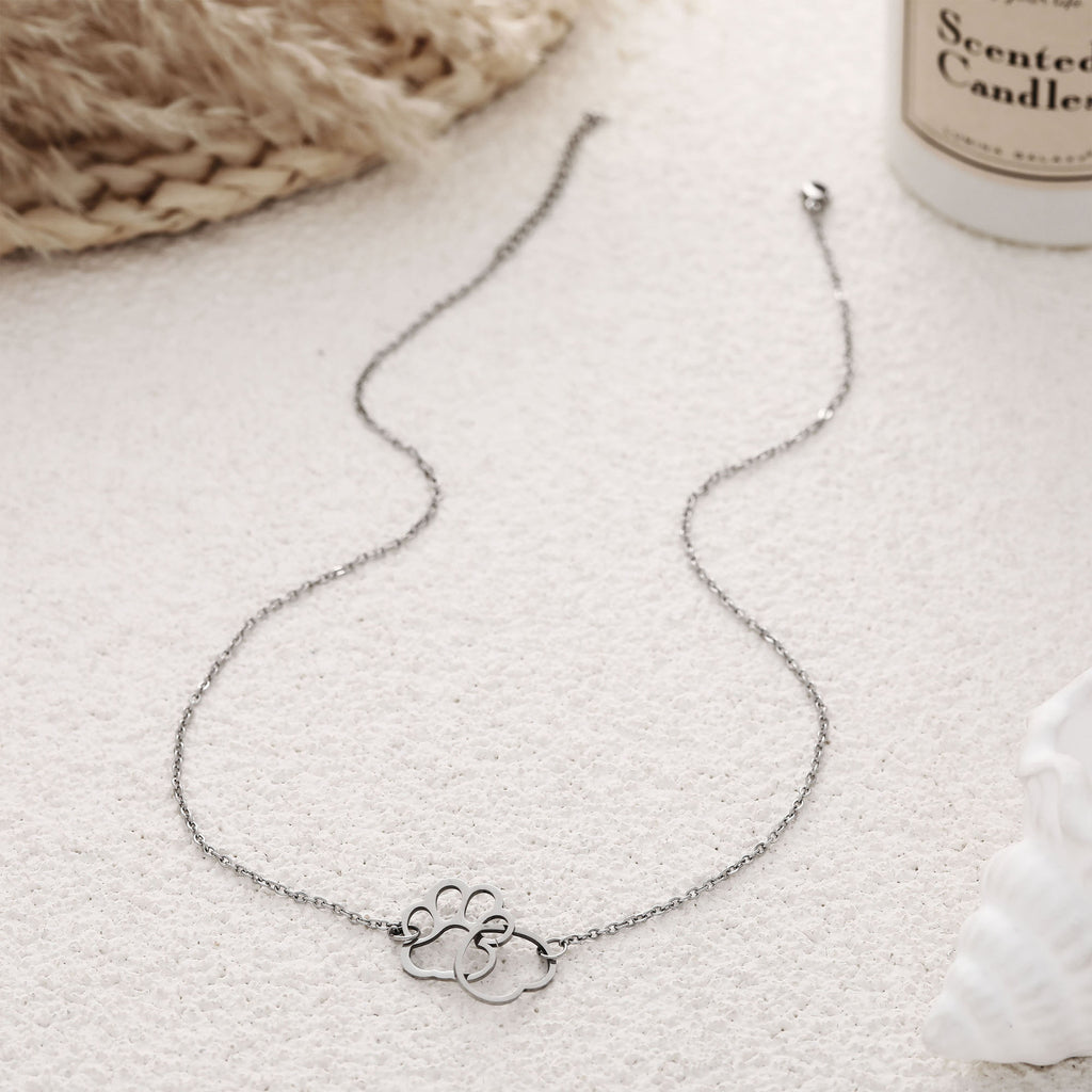 Zarte handwerkliche Halskette