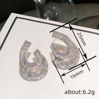 Atemberaubende Ohrring für den Alltag