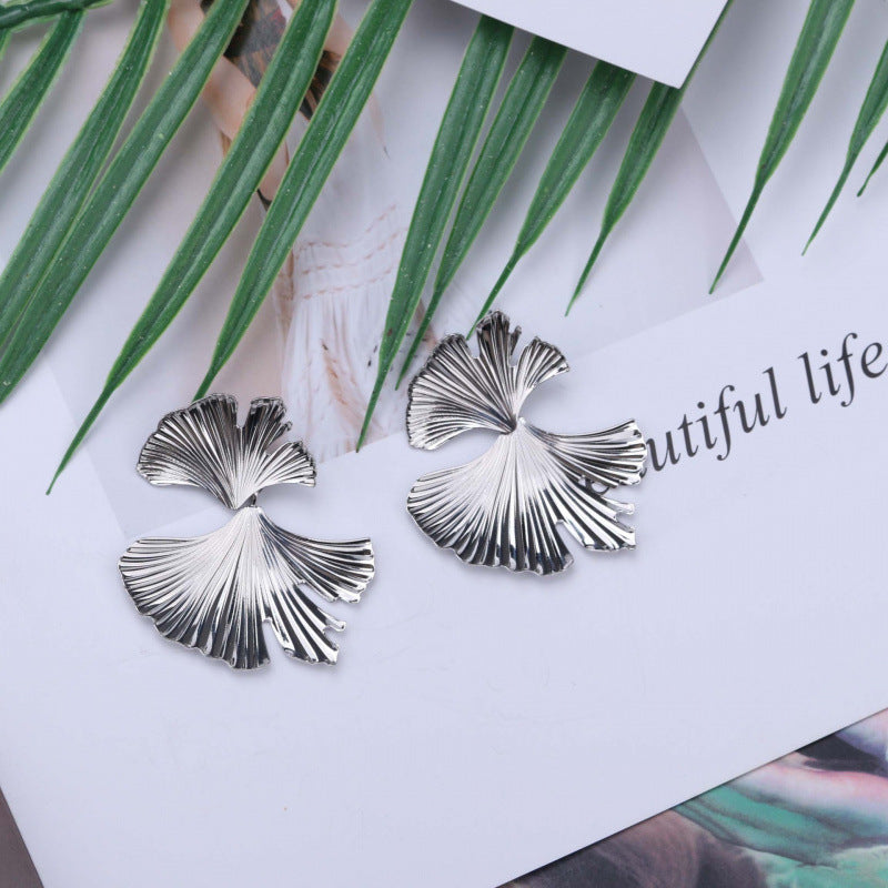 Atemberaubende Ohrring für den Alltag