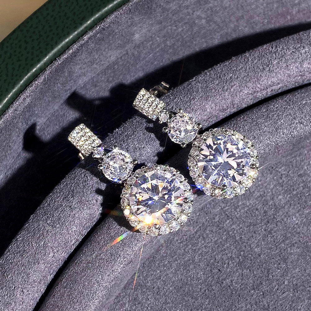 Atemberaubende Ohrring für den Alltag