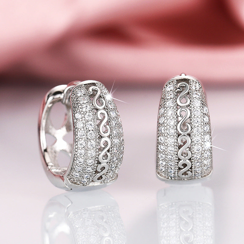 Atemberaubende Ohrring für den Alltag