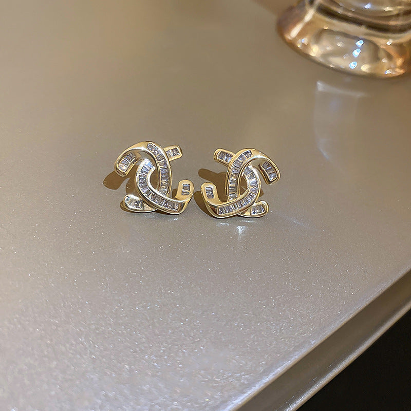 Atemberaubende Gold Ohrring für den Alltag