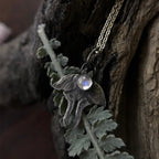 Schöne Halskette mit einzigartigem Stil