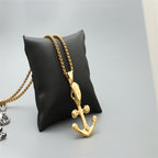 Zarte handwerkliche Halskette