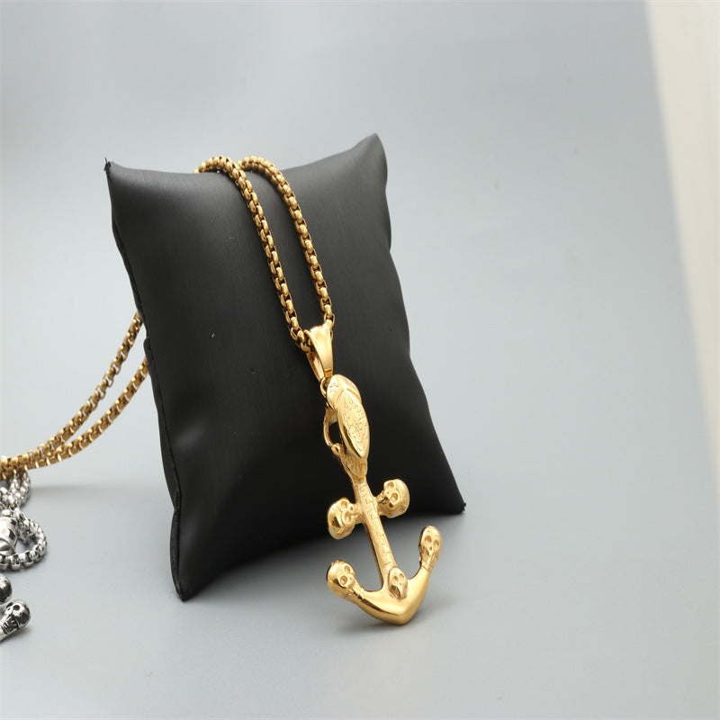 Zarte handwerkliche Halskette