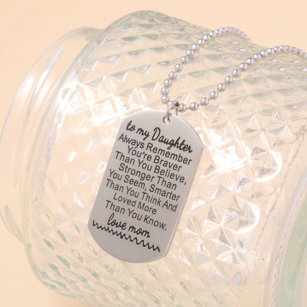 Zarte handwerkliche Halskette