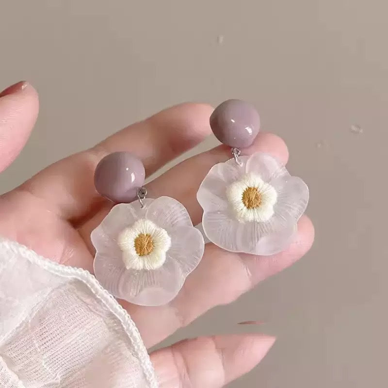 Atemberaubende Ohrring für den Alltag