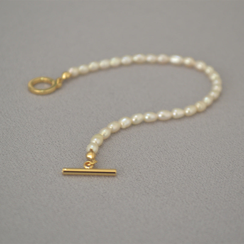 Klassische Perlen Armband mit zeitloser Eleganz