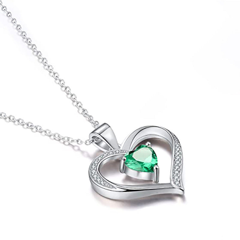 Schöne Halskette mit einzigartigem Stil