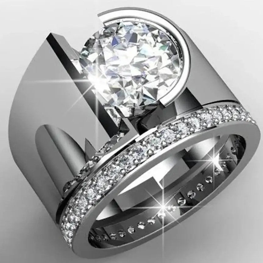 Zarte handwerkliche Ring