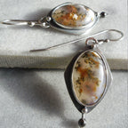 Zarte handwerkliche Ohrring