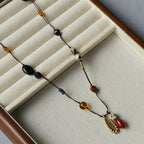 Zarte handwerkliche Halskette