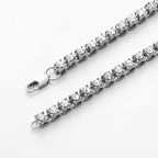 Zarte handwerkliche Halskette