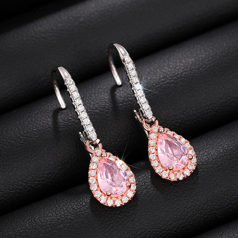 Atemberaubende Ohrring für den Alltag