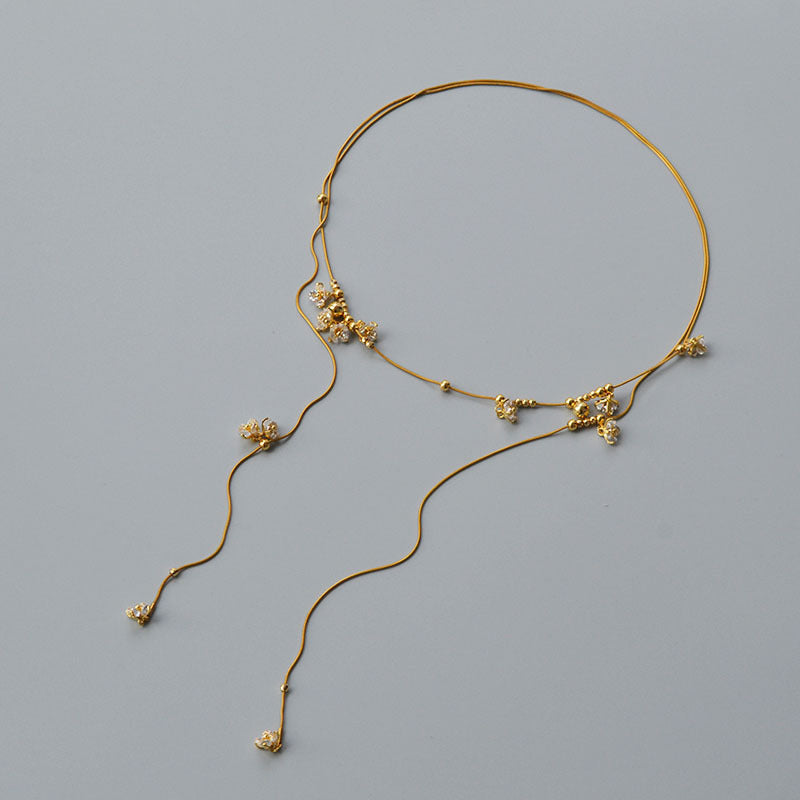 Zarte handwerkliche Halskette