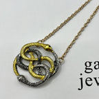 Schöne Halskette mit einzigartigem Stil