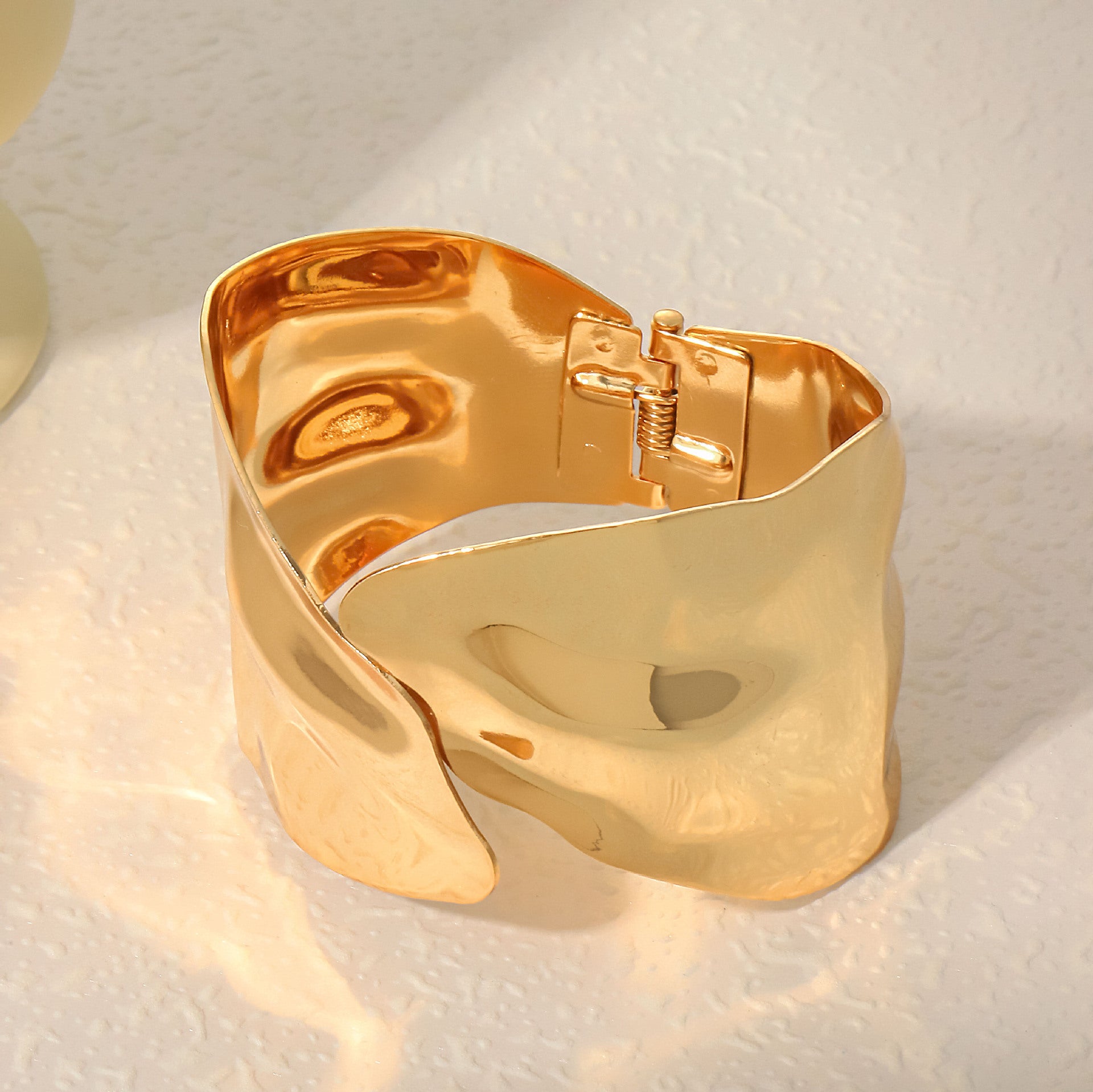 Klassische Armband mit zeitloser Eleganz