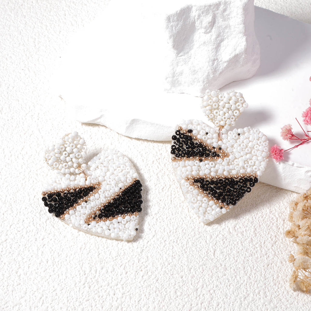 Atemberaubende Ohrring für den Alltag