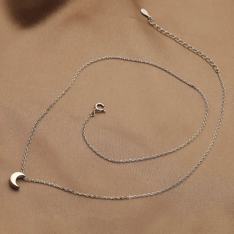 Schöne Halskette mit einzigartigem Stil