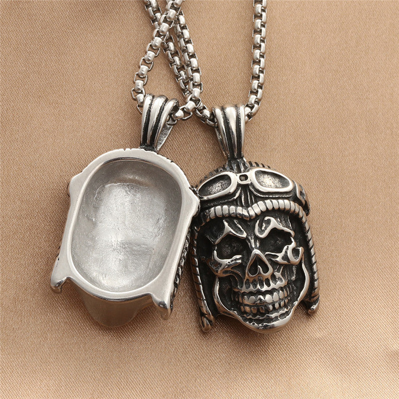 Zarte handwerkliche Halskette