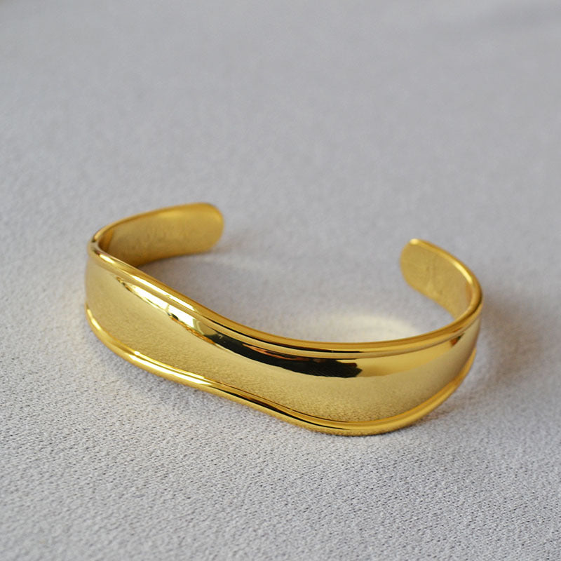 Zarte handwerkliche Gold Armband