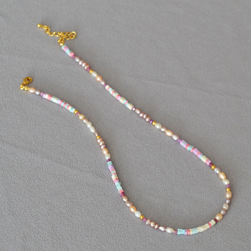 Zarte handwerkliche Perlen Halskette