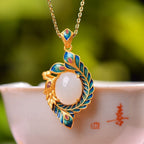 Schöne Gold Halskette mit einzigartigem Stil