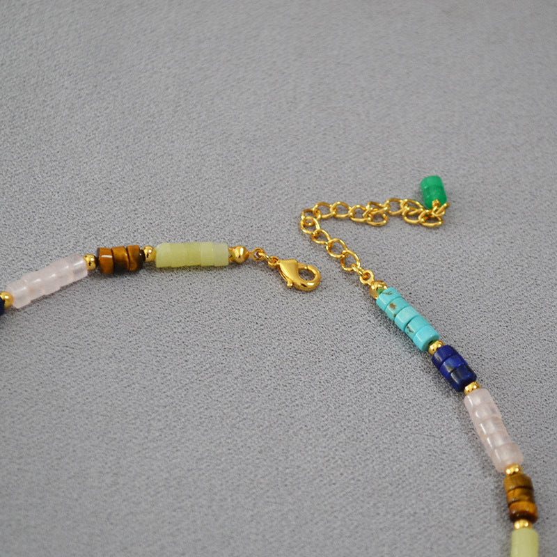 Zarte handwerkliche Halskette