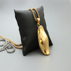 Schöne Halskette mit einzigartigem Stil