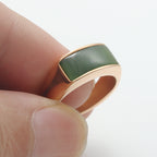 Zarte handwerkliche Ring