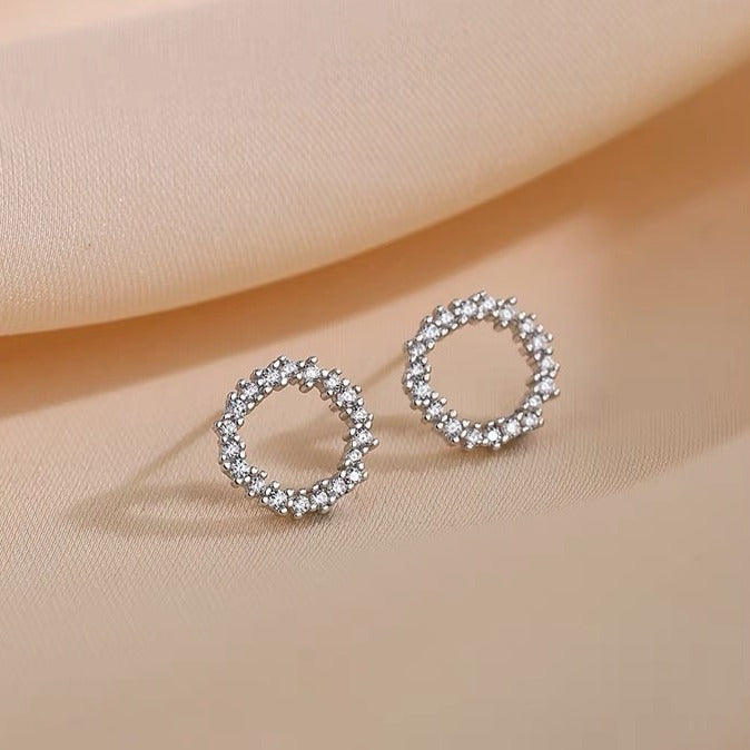 Schöne Ohrring mit einzigartigem Stil