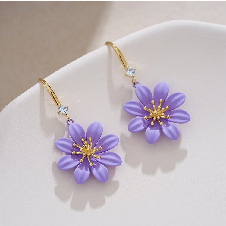 Atemberaubende Ohrring für den Alltag