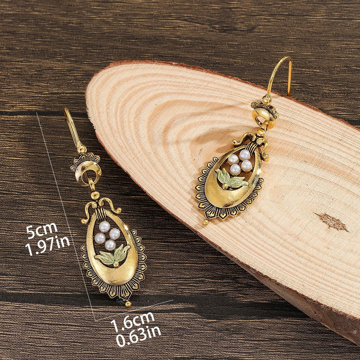 Klassische Perlen Ohrring mit zeitloser Eleganz